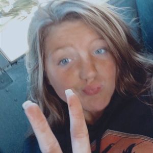 Meet your Posher, Allie beth